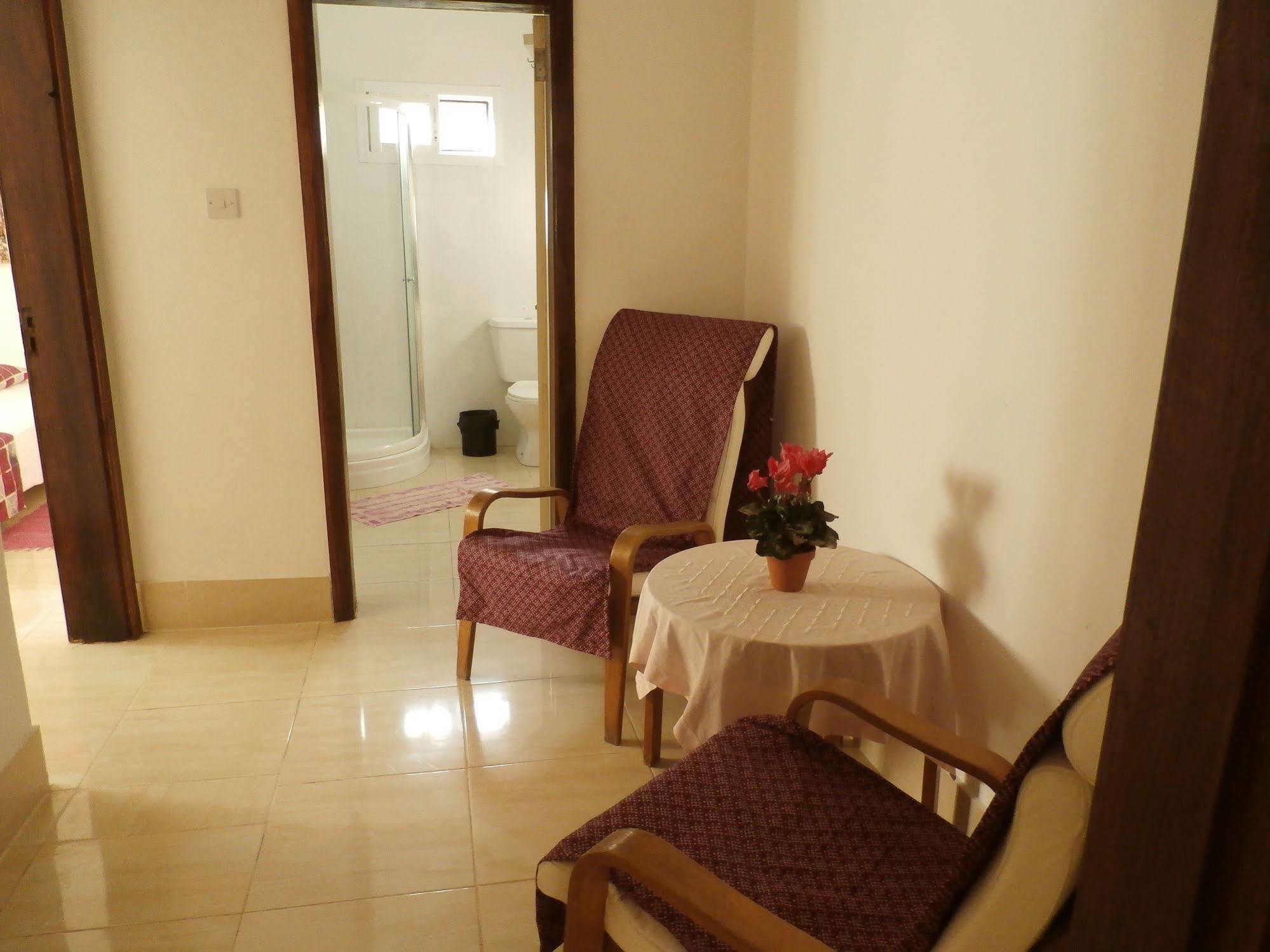 B & B Villa Calliandra Bijilo 외부 사진