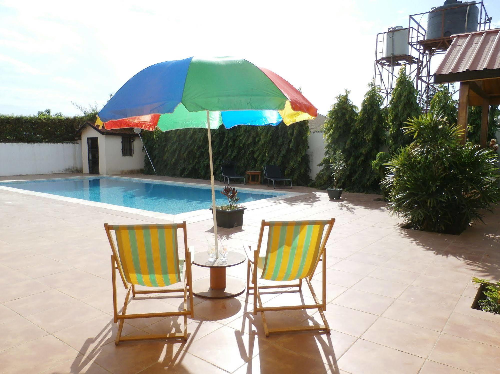 B & B Villa Calliandra Bijilo 외부 사진