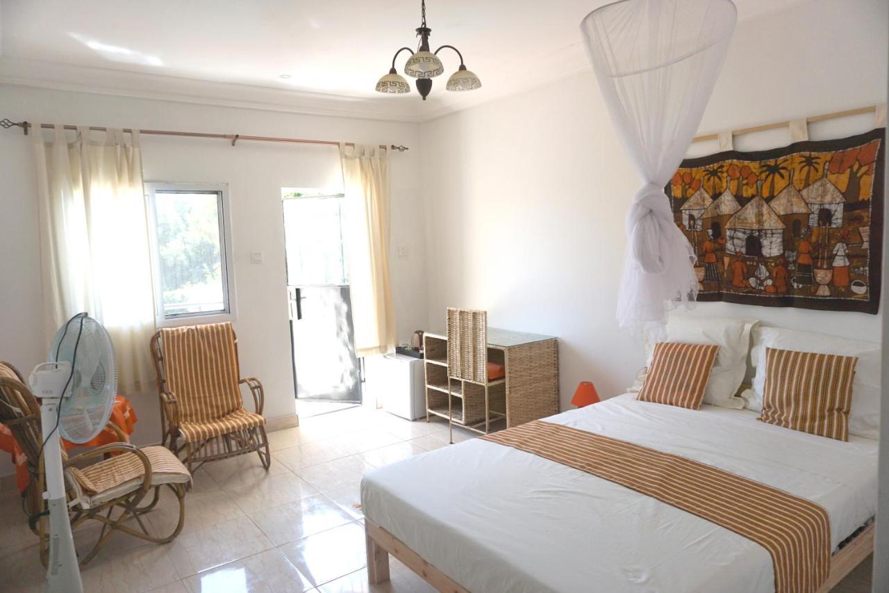 B & B Villa Calliandra Bijilo 외부 사진