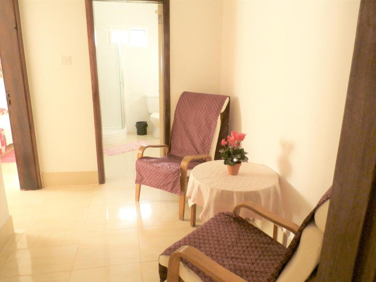 B & B Villa Calliandra Bijilo 외부 사진