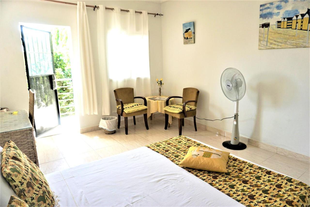 B & B Villa Calliandra Bijilo 외부 사진